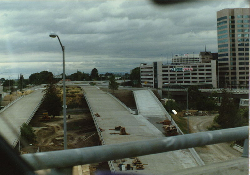 [The transition ramp to 87 North in May 1988]